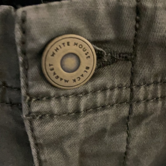 White House Black Market “The Slim Crop” cargo style pants woman’s size 2 - Picture 5 of 12